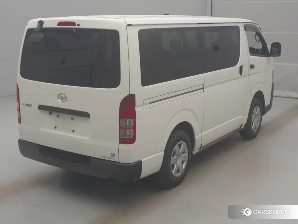 Toyota HiAce Van 2022 из Японии