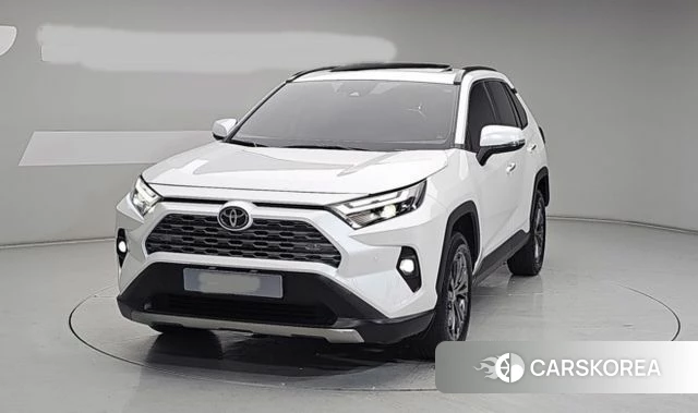 Toyota RAV4 5th Generation 2025 Белый из Кореи