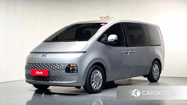 Hyundai Staria 2023 Серебристо-серый из Кореи