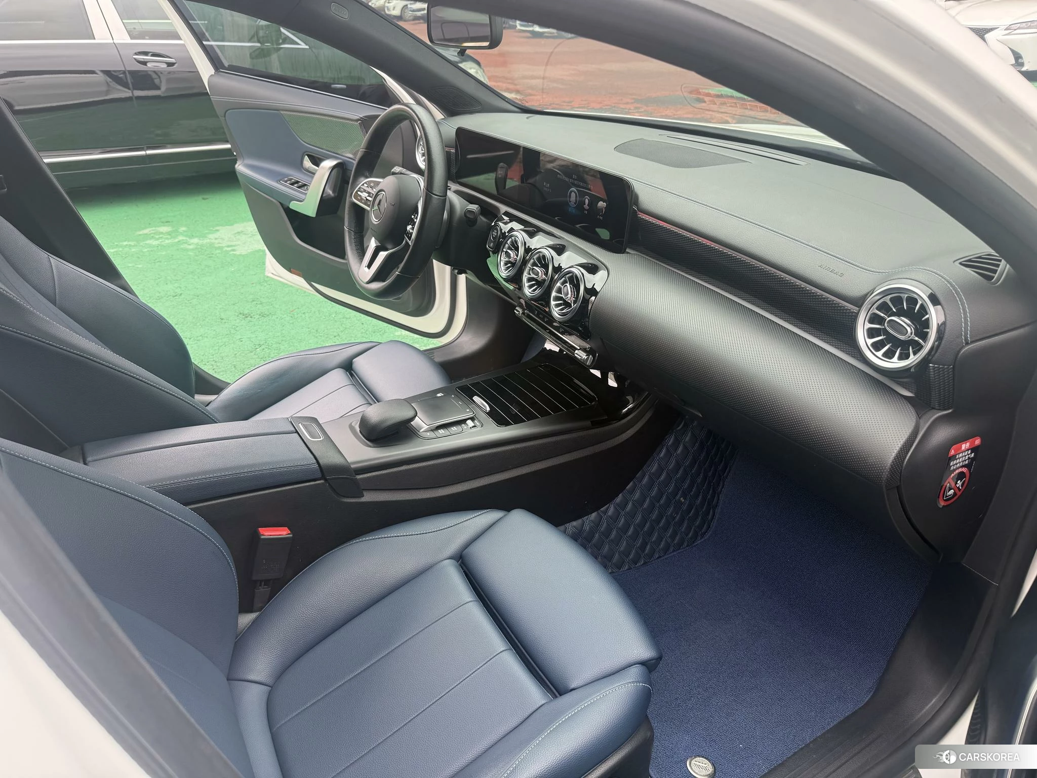 Mercedes-Benz A-Class 2021 Белый из Китая