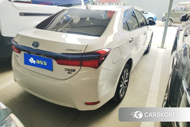 Toyota Corolla 2021 Белый из Китая