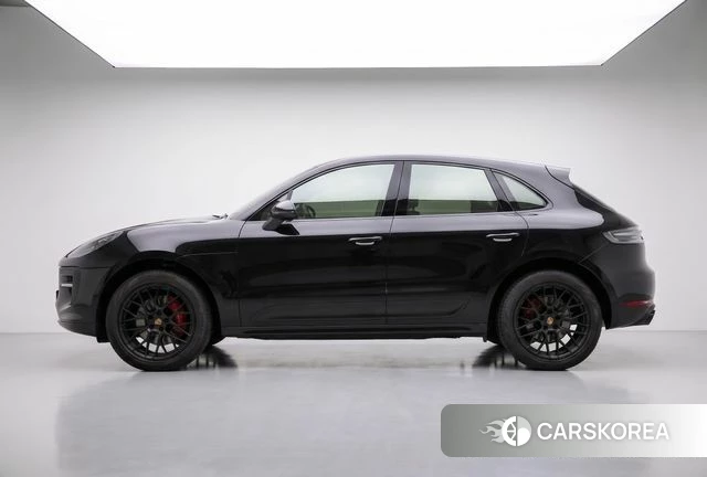 Porsche Macan 2020 Черный из Кореи