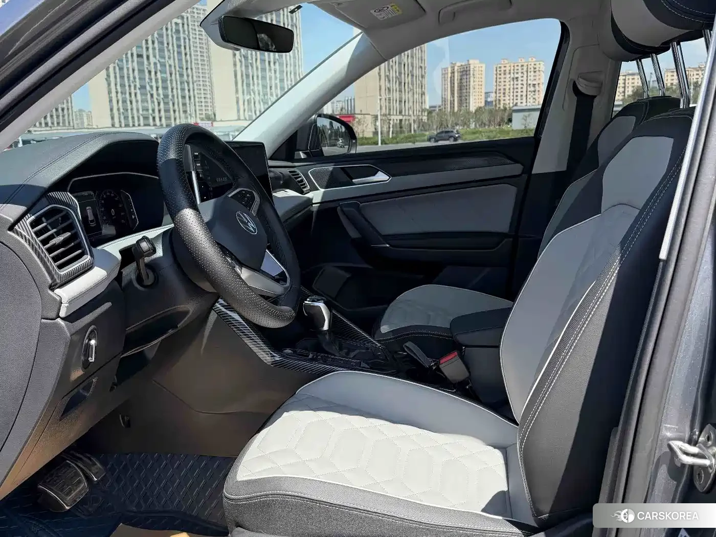 Volkswagen Tayron 2024 Silver/gray из Китая, фото 2