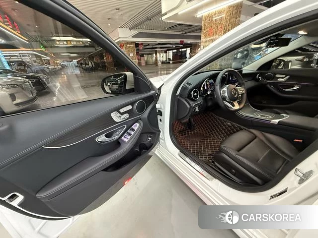 Mercedes-Benz C-class 2021 Белый из Китая