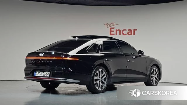 Hyundai Grandeur Hybrid (GN7) 2024 Черный из Кореи