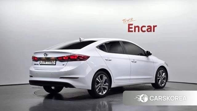 Hyundai Avante AD 2018 Белый из Кореи