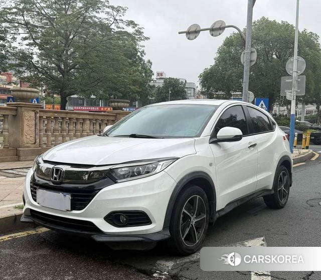 Honda Vezel 2021 Белый из Китая