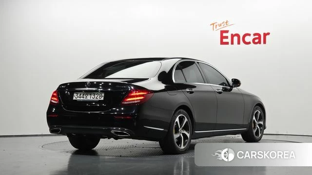 Mercedes-Benz E-Class W213 2020 Черный из Кореи