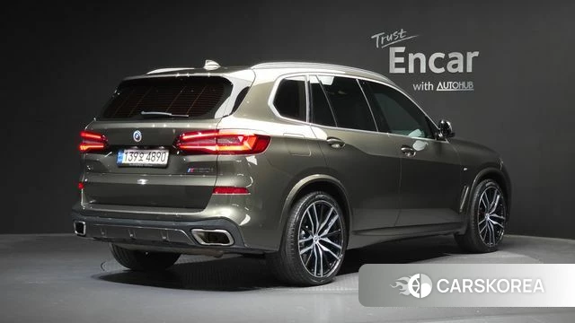 BMW X5 (G05) 2023 Песочный из Кореи
