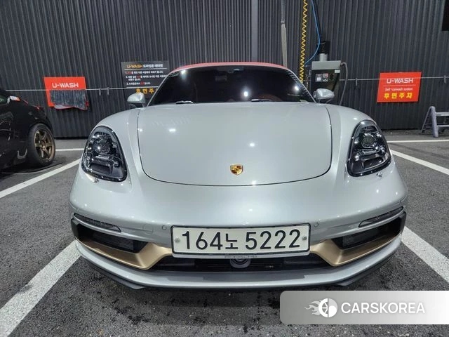 Porsche 718 Boxster 2022 Серебряный из Кореи