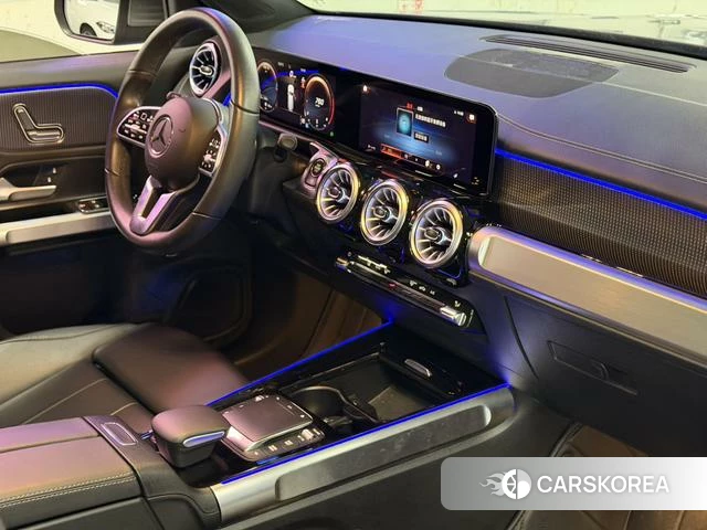 Mercedes-Benz GLB 2023 Темно-серый из Китая