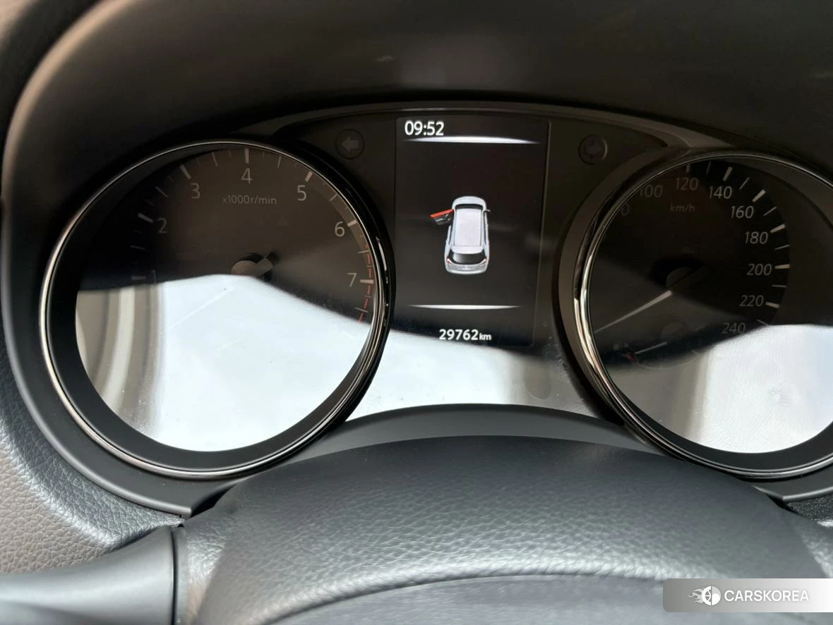 Nissan X-Trail 2023 Белый из Китая