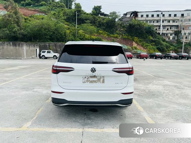 Volkswagen Viloran 2021 Белый из Китая