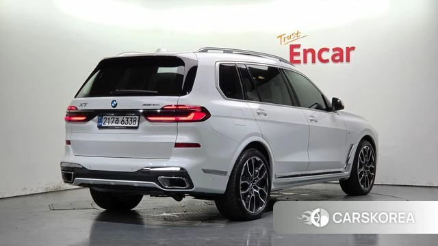 BMW X7 (G07) 2024 Белый из Кореи