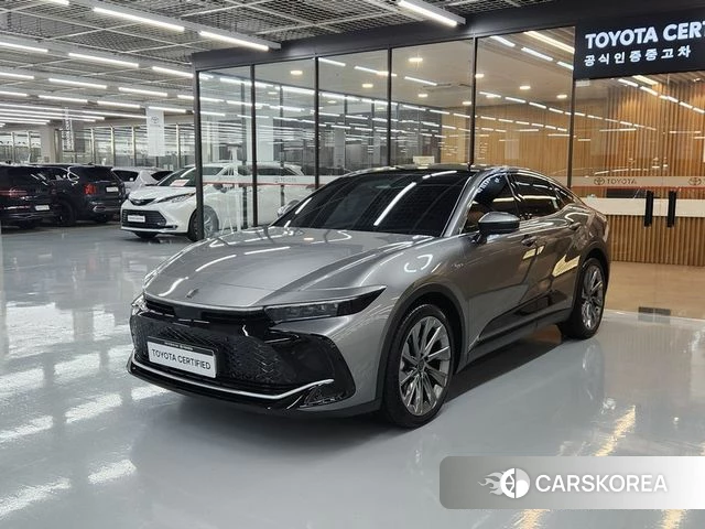 Toyota Crown Crossover 2024 Белый из Кореи