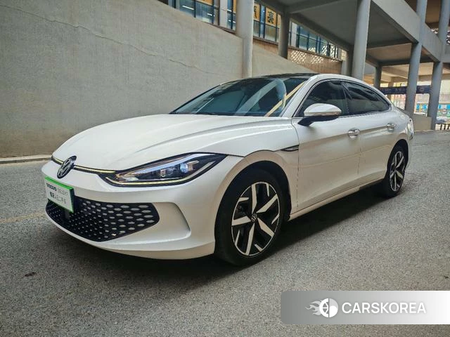 Volkswagen Lamando 2023 Белый из Китая
