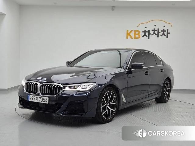 BMW 5 Series (G30) 2022 Черный из Кореи