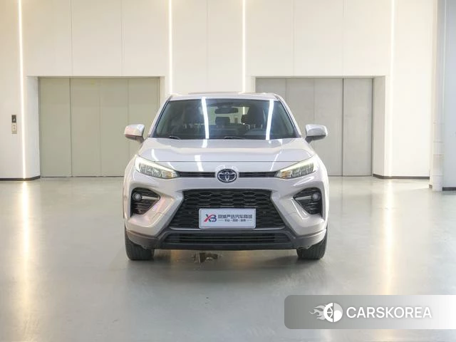 Toyota Wildlander 2021 Серебристо-серый из Китая