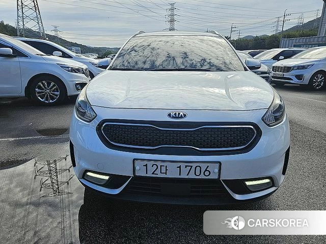 Kia Niro 2018 Белый из Кореи