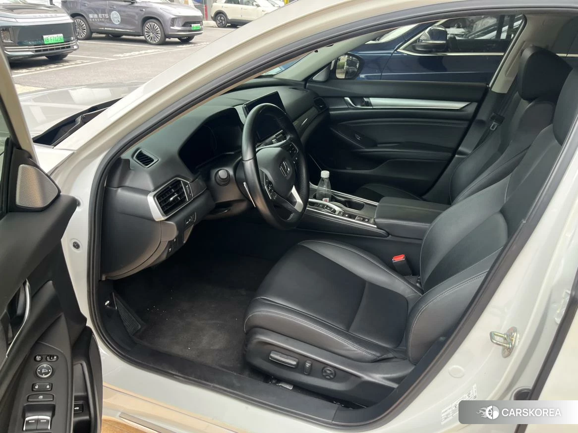 Honda Accord 2021 Белый из Китая