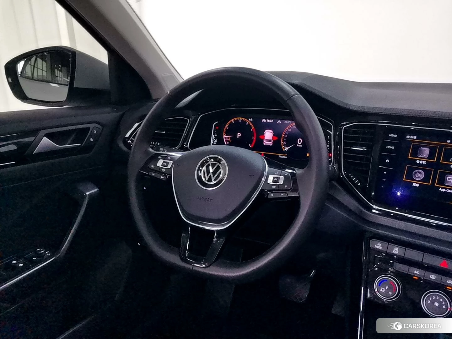 Volkswagen T-Roc 2020 Белый из Китая
