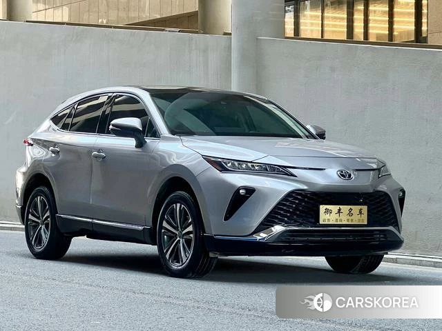 Toyota Venza 2022 Серебристо-серый из Китая
