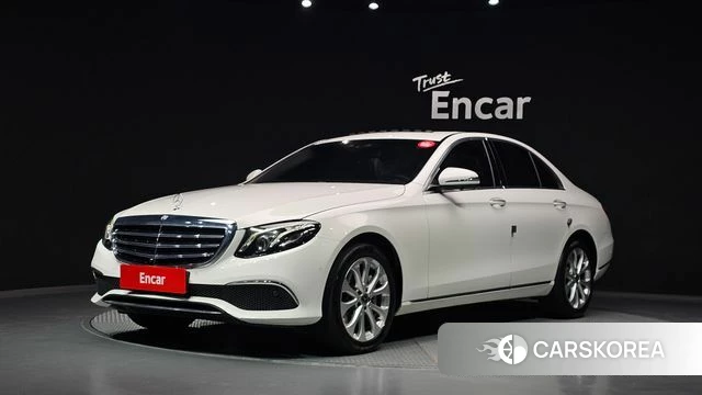 Mercedes-Benz E-Class W213 2018 Белый из Кореи