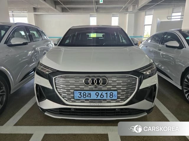 Audi Q4 e-Tron (F4) 2026 Белый из Кореи