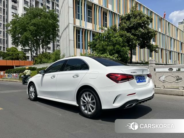 Mercedes-Benz A-Class 2021 Белый из Китая
