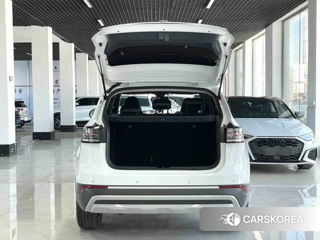 Volkswagen Tharu 2025 Белый из Китая