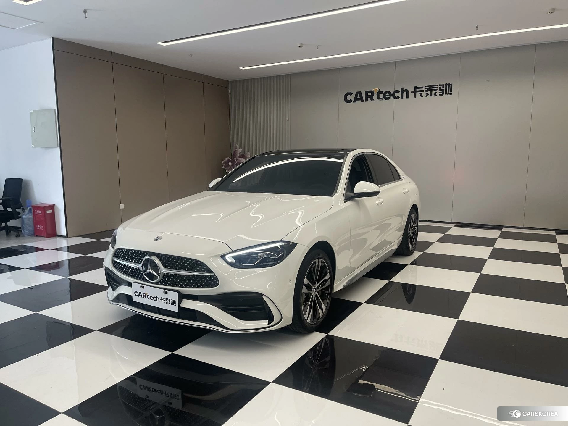 Mercedes-Benz C-class 2023 Белый из Китая