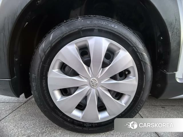 Toyota Yaris L 2021 Белый из Китая