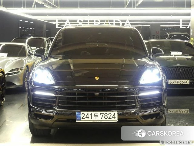 Porsche Cayenne (PO536) 2021 Черный из Кореи