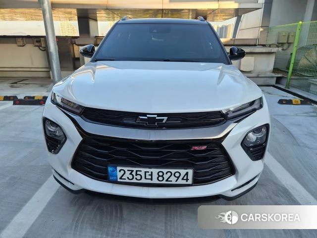 Chevrolet (GM Daewoo) Trailblazer 2023 Черный из Кореи