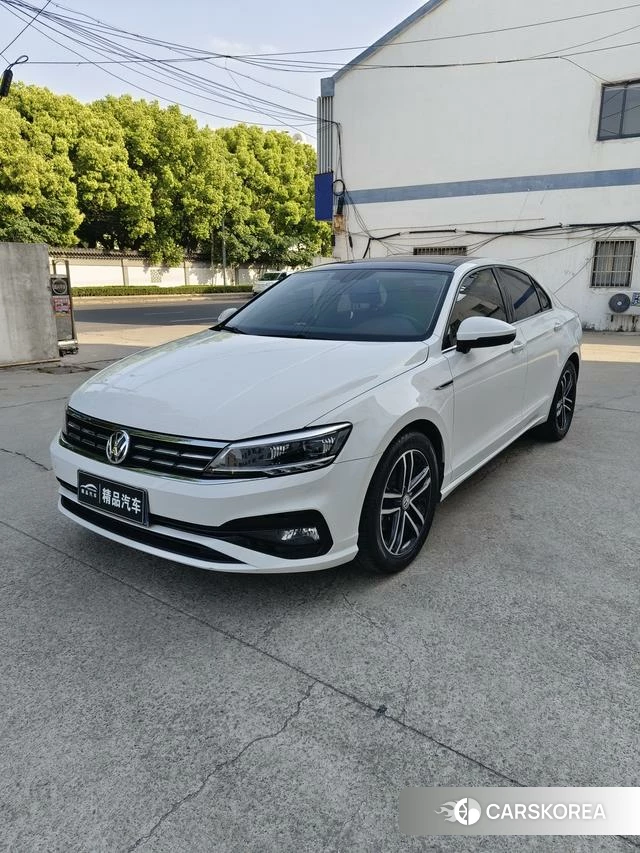 Volkswagen Lamando 2021 Белый из Китая