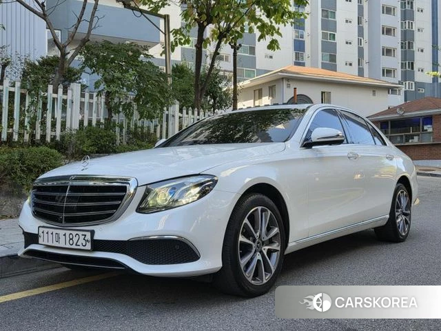 Mercedes-Benz E-Class W213 2020 Белый из Кореи