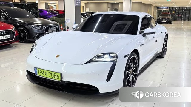 Porsche Taycan 2023 Белый из Кореи