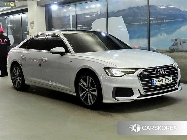 Audi A6 (C8) 2021 Белый из Кореи
