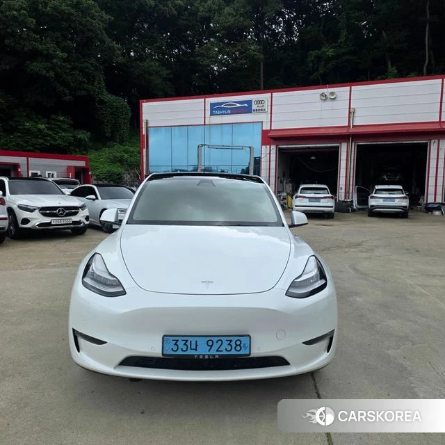 Tesla Model Y 2021 Белый из Кореи