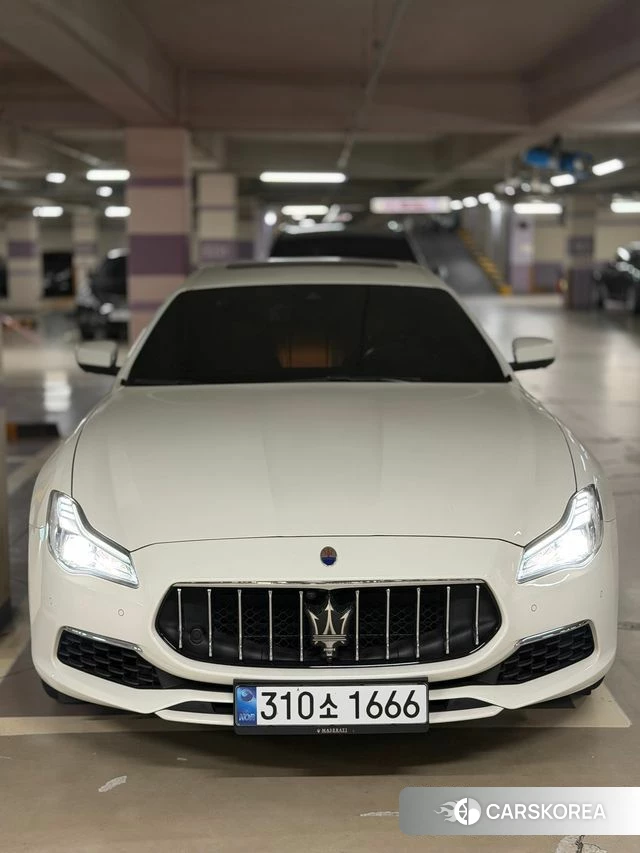 Maserati Quattroporte 2019 Белый из Кореи
