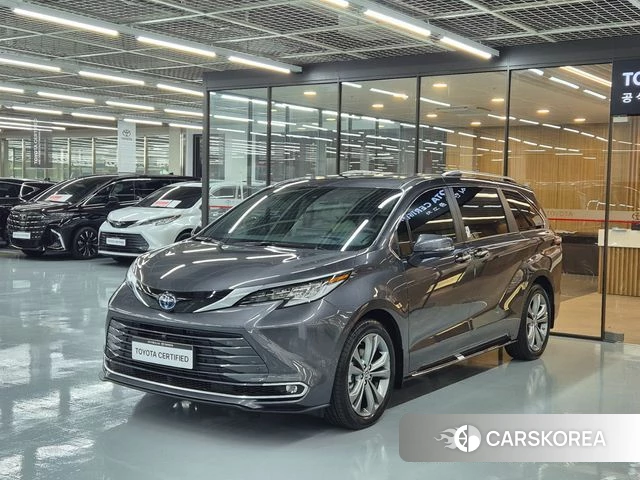 Toyota Sienna 4th Generation 2025 Серый из Кореи