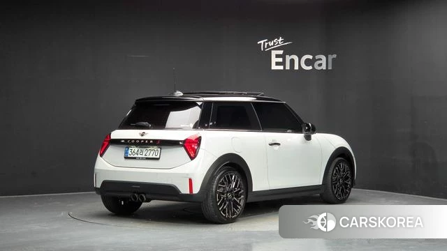 Mini Cooper S 4th Generation 2025 Белый из Кореи