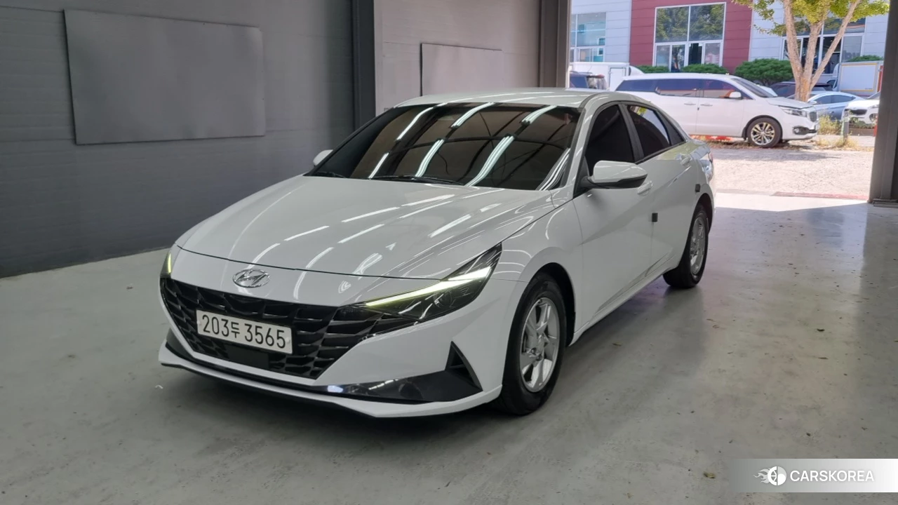 Hyundai Avante (CN7) 2021 Белый из Кореи