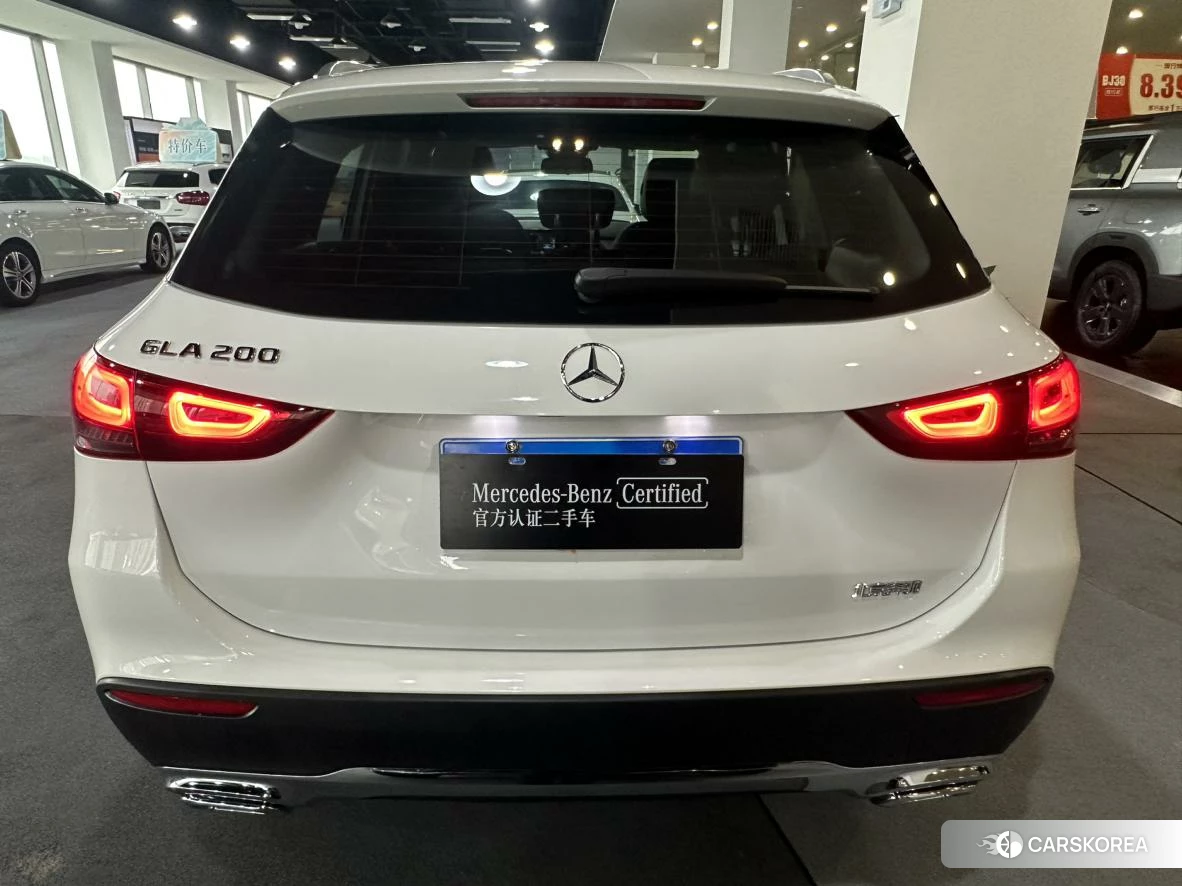 Mercedes-Benz GLA 2023 Белый из Китая