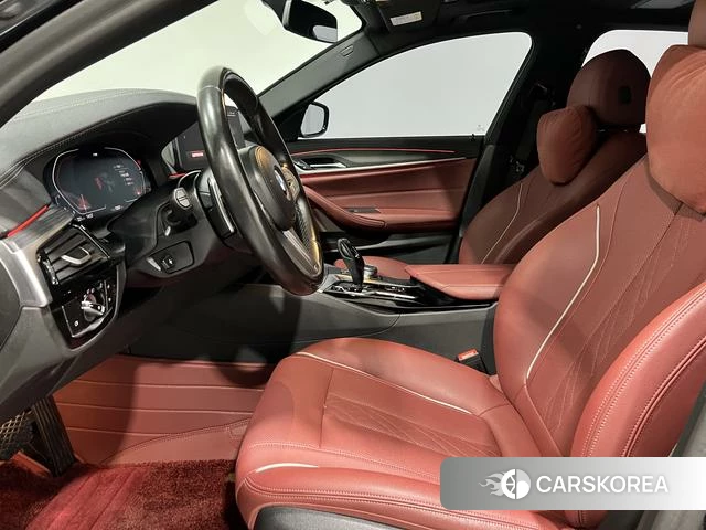 BMW 5 series 2023 Синий из Китая
