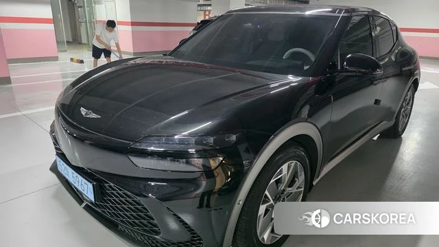 Genesis GV60 2023 Черный из Кореи