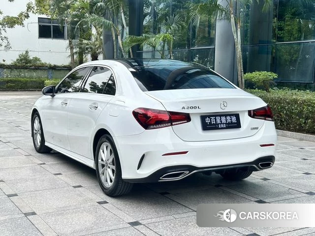 Mercedes-Benz A-Class 2021 Белый из Китая