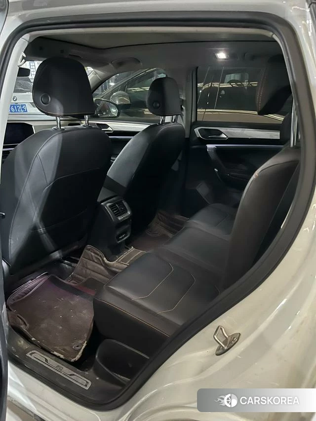Volkswagen Tayron 2021 Белый из Китая