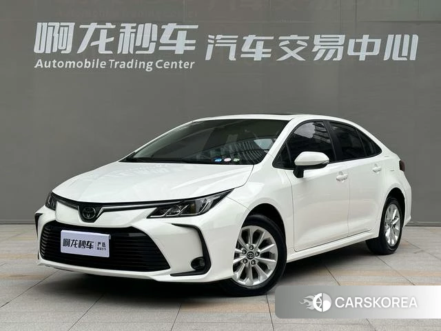 Toyota Corolla 2021 Белый из Китая