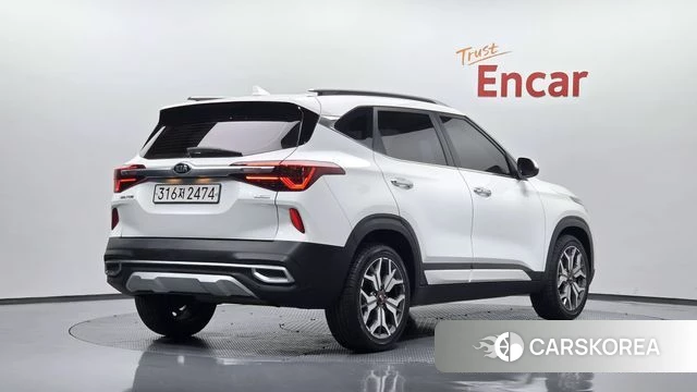Kia Seltos 2020 Белый из Кореи
